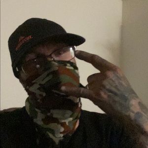 Meet your Posher, Nicholas